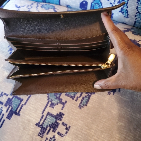 Louis Vuitton Damier Ebene Sarah Wallet Luxury Made in Spain 2007 - Picture 11 of 17